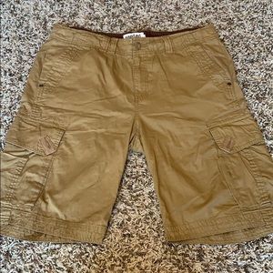 Seeded &  sewn khaki shorts